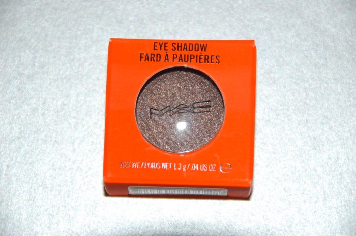 MAC Eyeshadow "Magnetic Fields" NEO Sci Fi Limited Edition
