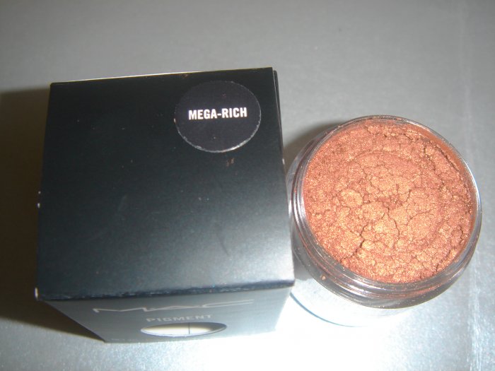 MAC Ovverich Collection "Mega Rich" 1/4 tsp. sample LE