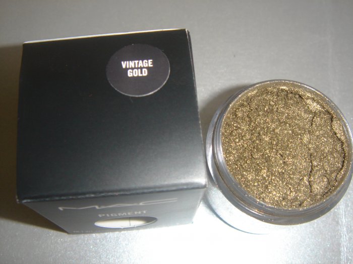 MAC Ovverich Collection "Vintage Gold" 1/4 tsp. sample LE