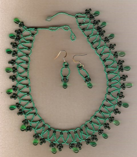 Green Seed bead Net Stitch 19 inch Necklace Set