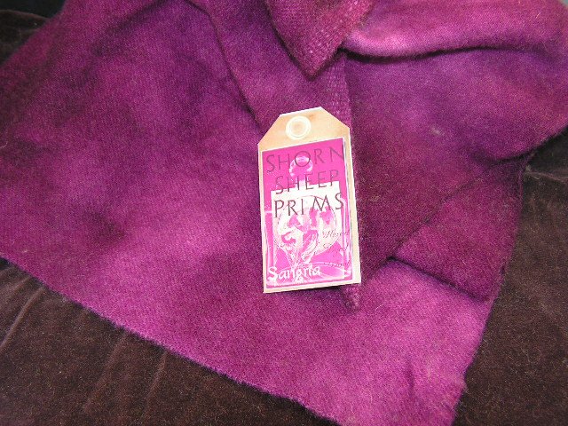 SANGRIA - BERRY WINE -Hand Dyed Lanolin Wool-Rug Hook, Quilt, Penny Rug-Shorn Sheep-Free US Ship