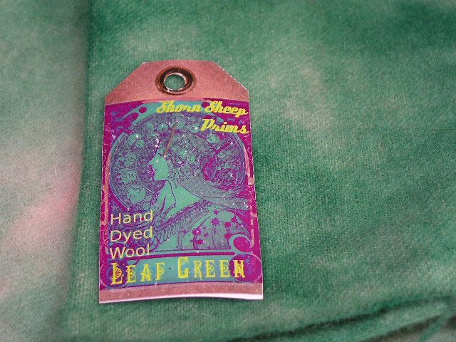 LEAF GREEN - Hand Dyed Lanolin Wool - Rug Hook, Quilt, Penny Rug - Shorn Sheep - Free US Ship