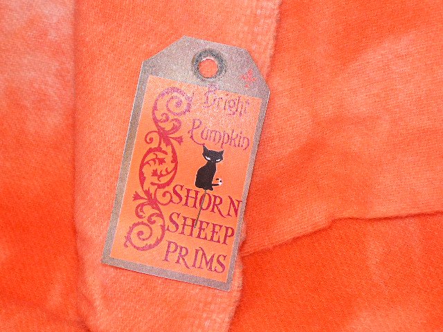 Hand Dyed Rug Hooking Wool w/Lanolin~BRIGHT PUMPKIN~Shorn Sheep~Fat Quarter~FREE US SHIP
