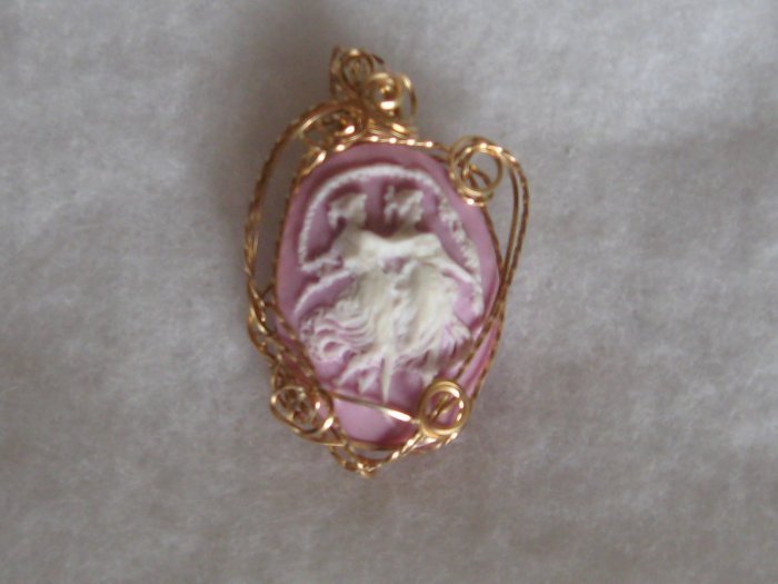 Pink Fashion Cameo - wire sculpted setting