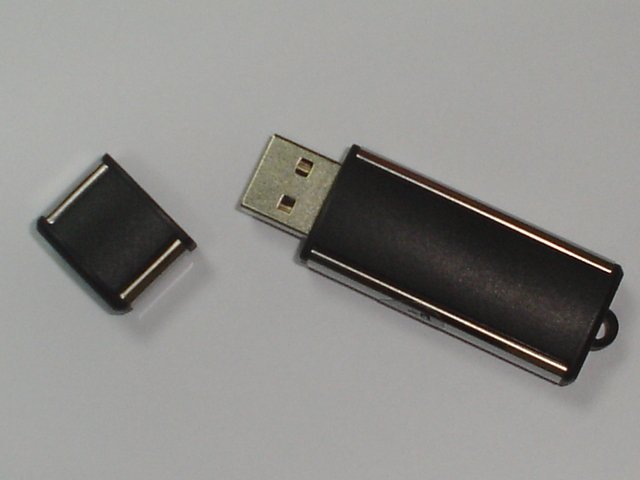 NEW USB FLASH DRIVE 2.0 16GB