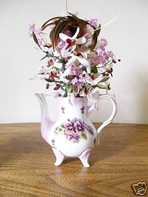 ELEGANT TEA POT FLORAL ARRANGEMENT