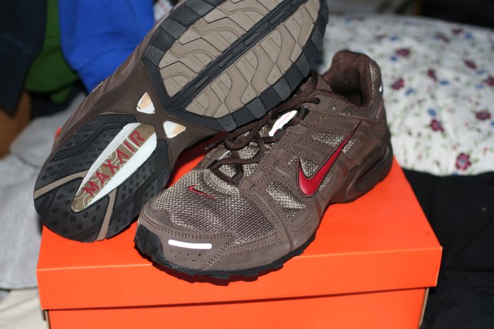 NEW Nike Air Max Running 10