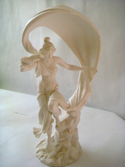 Franklin Mint Fine Porcelain White Justice 1987