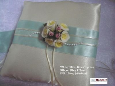 White Lilies Blue Organza Ring Pillow (LM019)