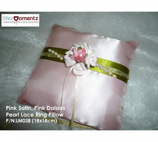 Pink Satin, Pink Daises & Pearl Lace Wedding Ring Pillow (LM038)