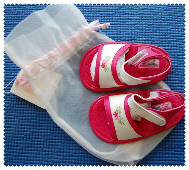 Janie and Jack Baby Girl crib shoe size 3