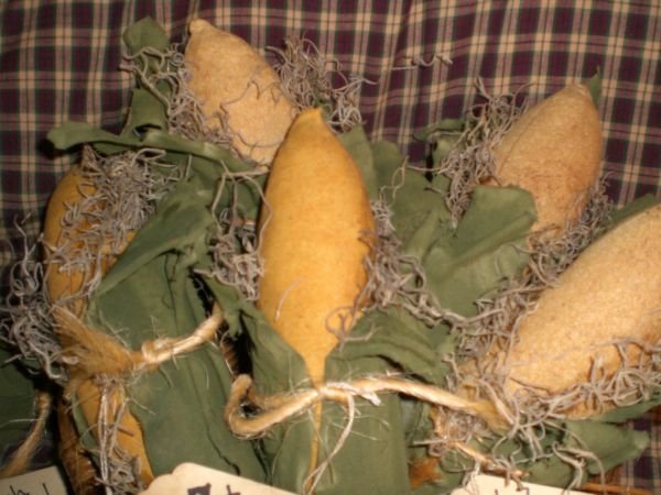 Primitive Folk Art Corn Ear Ornies