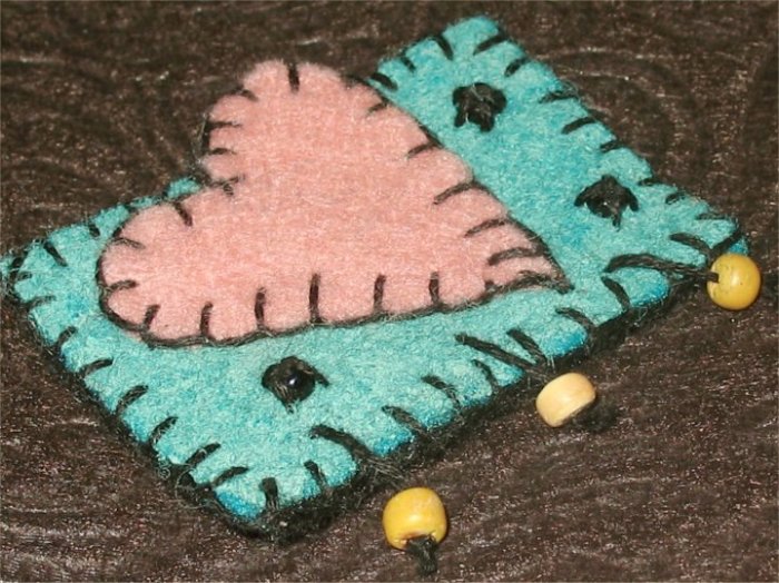 HeartFelt - stitched pink heart - pin/brooch