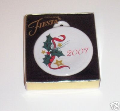 FIESTA 2007 HOLLY AND BERRIES ORNAMENT NEW IN BOX