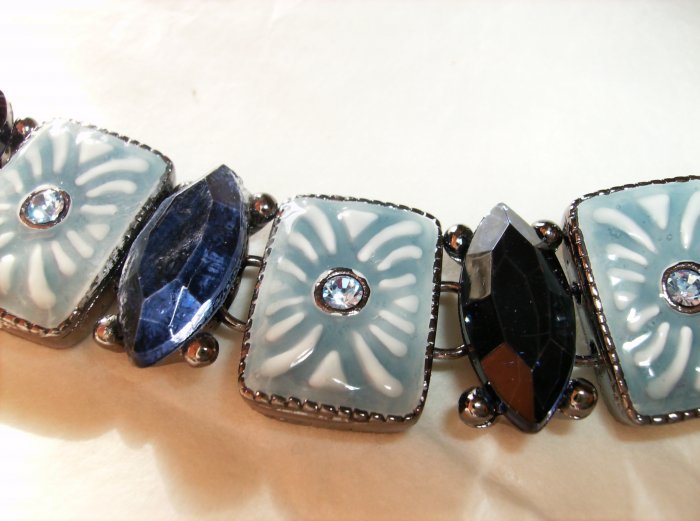 Liz Claibourne Blue Bracelet