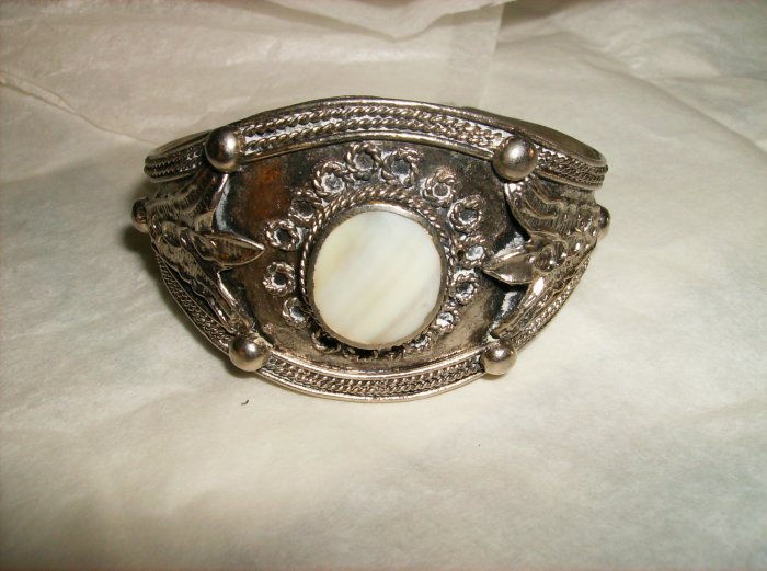 Vintage Silver Shell Cuff Bracelet