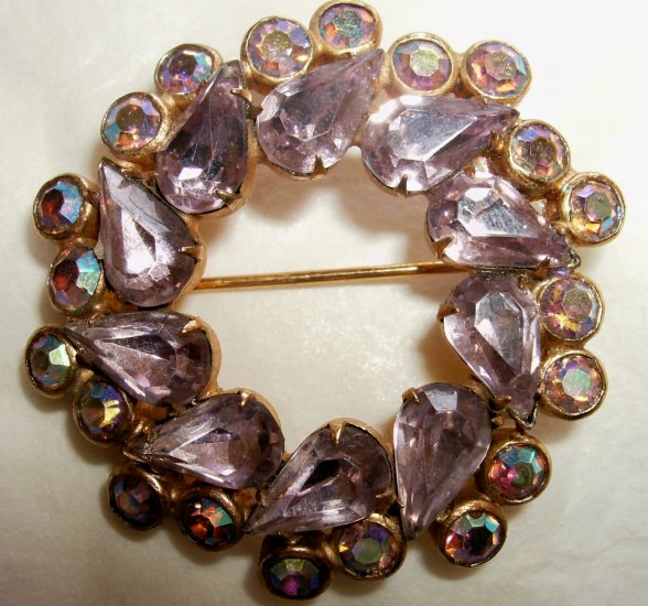 Weiss lavender Rhinestone Pin