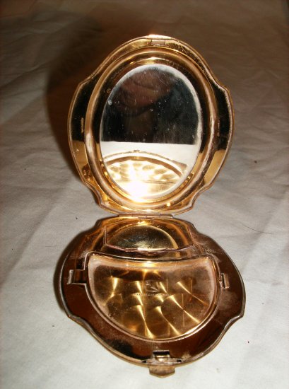 Vintage Elgin Compact