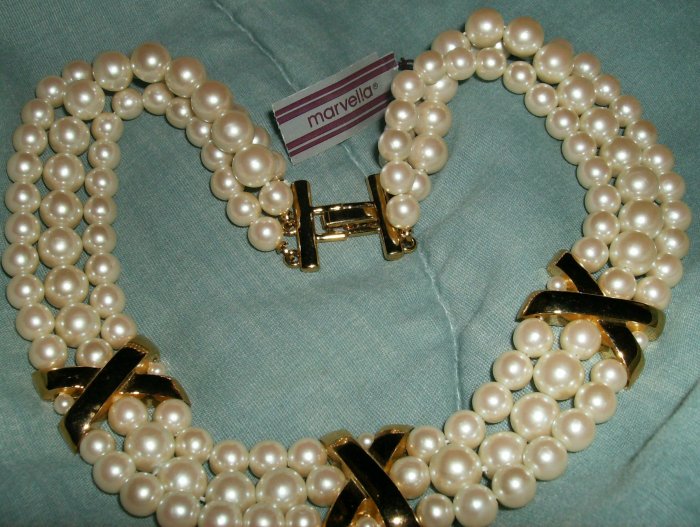 Marvella Necklace with original hang tag