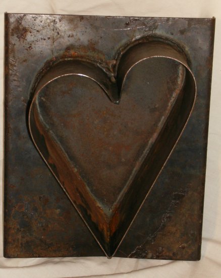Large Metal Heart Mold Great for Primitive motif