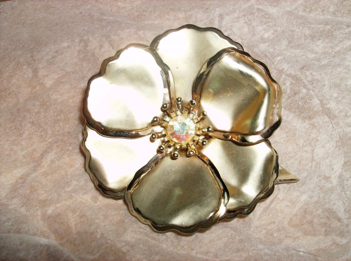 Vintage Rhinestone flower Brooch