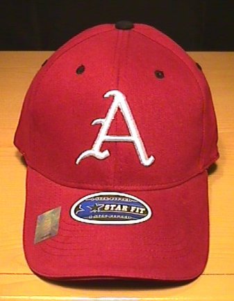 ARKANSAS RAZORBACKS FLEXFIT CAP