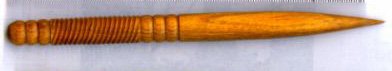 Marlinspike with spiral grip