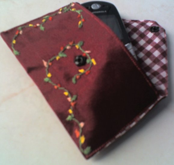 Little Flower Embroidered Pouch