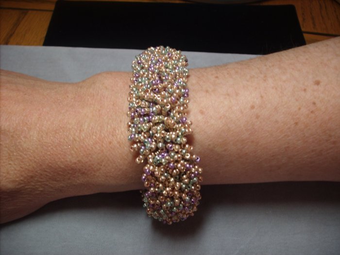 Pastel-hued Beaded Bracelet BR-8