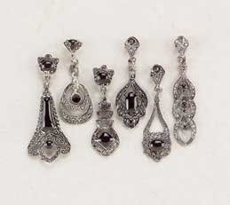 CLASSICALLY STYLED EARRINGS