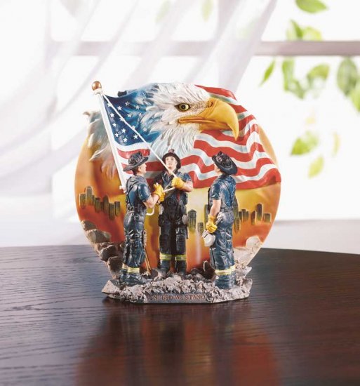 FIREMEN RAISING FLAG PLATE