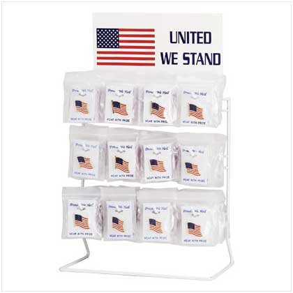AMERICAN FLAG LAPEL PIN