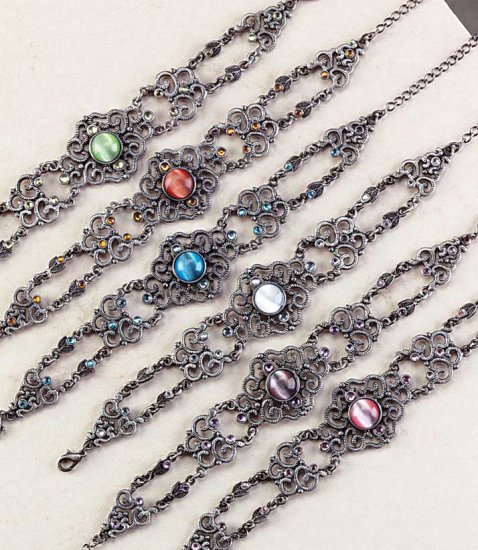 CAT'S EYE BRACELET