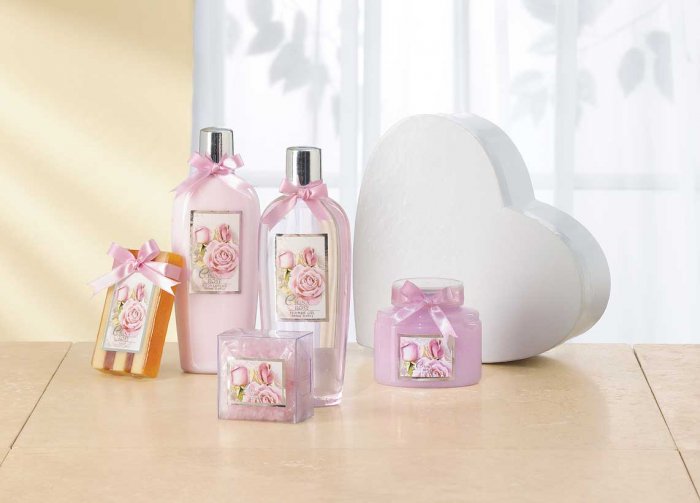 PURPLE ROSE SCENTED BATH SET