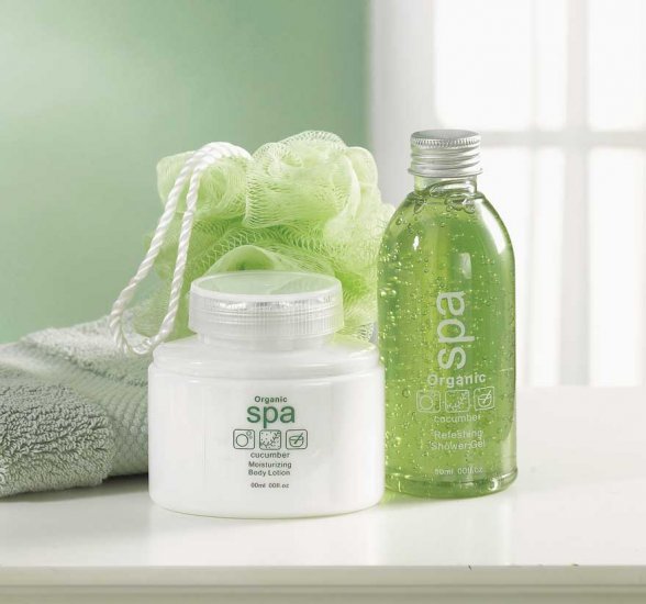 CUCUMBER ORGANIC SHOWER SET