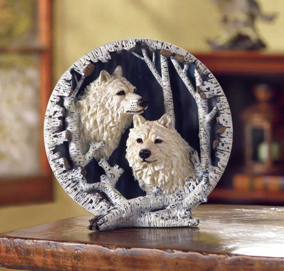 WHITE WOLF COLLECTOR'S PLATE