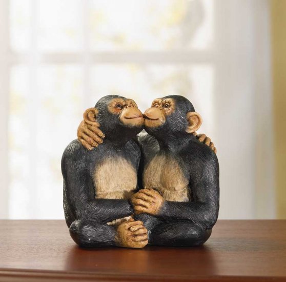 KISSING MONKEY COUPLE