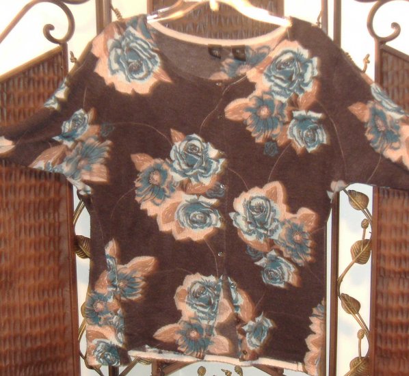 $15***saks 5th ave cashmere sweater