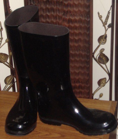 $11.50***black rain boots