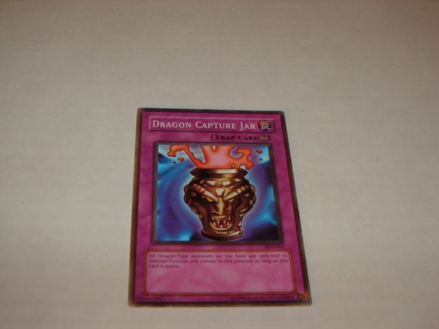 Yu-Gi-Oh card Dragon Capture Jar