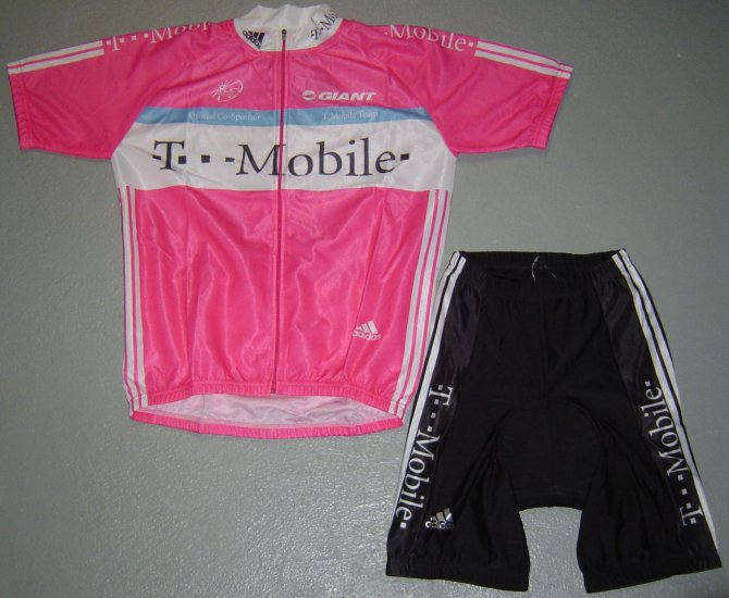 T-MOBILE TEAM CYCLING BIKE JERSEY AND SHORTS KIT SZ M