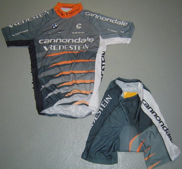 CANNONDALE VREDESTEIN CYCLING JERSEY AND SHORTS SZ XL
