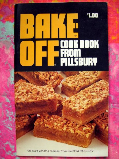 SOLD! VINTAGE 1961 PILLSBURY BAKE OFF COOKBOOK 22nd GRAND NATIONAL