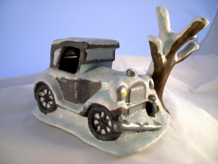 SOLD! It's (Its) A Wonderful Life George Bailey's Car ~~ Enesco Village Scene IAWL