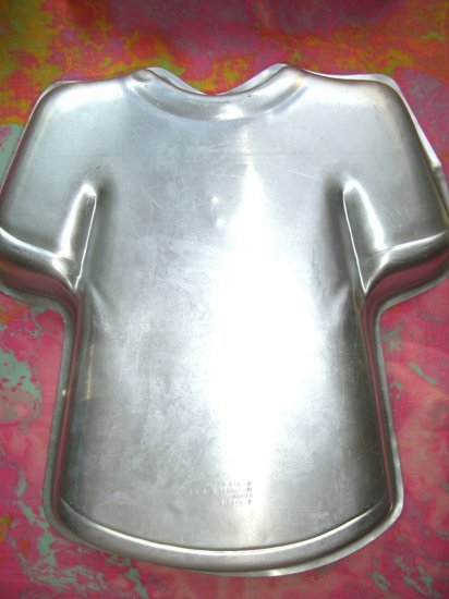 SOLD! Wilton Cake Pan T-Shirt / Jersey Vintage 1979 # 502-5617