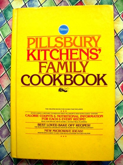 SOLD! Rare Vintage 1979 Pillsbury KITCHENS' FAMILY Cookbook HC