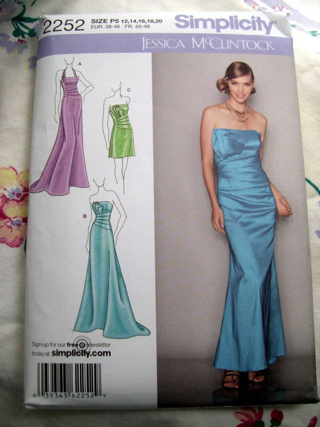 Simplicity Pattern 2252 UNCUT Special Occasion Formal Dress Jessica