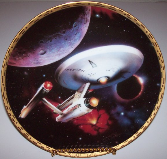 Star Trek "Voyagers" Hamilton Collection Plate "USS Enterprise NCC-1701
