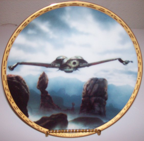 Star Trek Voyagers "Klingon Bird Of Prey" 1994 Hamilton Collection Plate