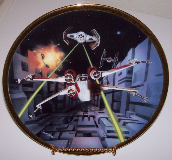 Star Wars Space Vehicles "Red Five X-Wing Fighter" 1995 Hamilton Collection Plate